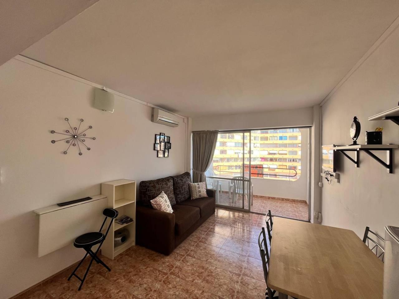 Estudio Con Tres Piscinas Comunitarias Y Pista De Tenis Roses Exterior photo
