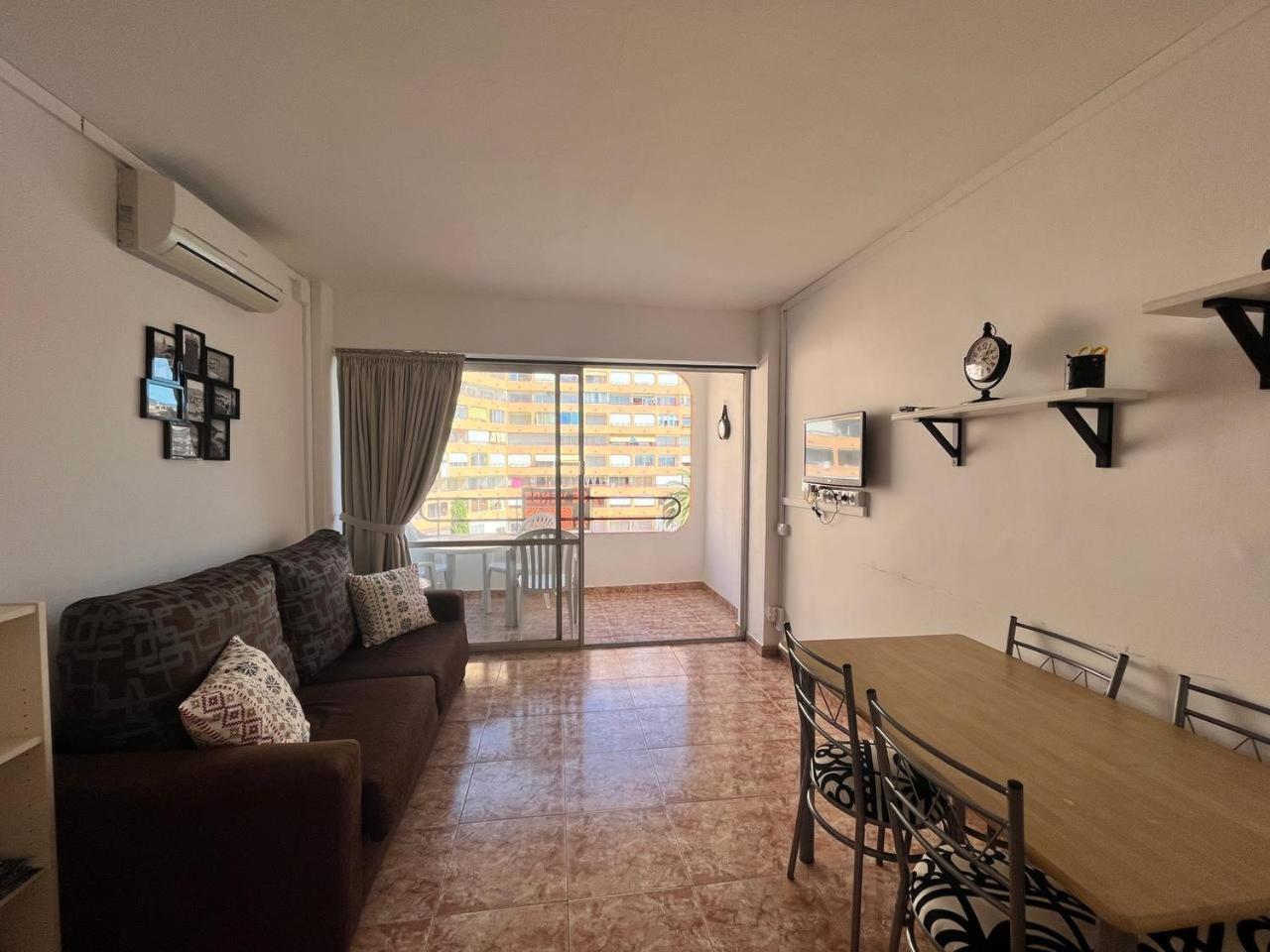Estudio Con Tres Piscinas Comunitarias Y Pista De Tenis Roses Exterior photo